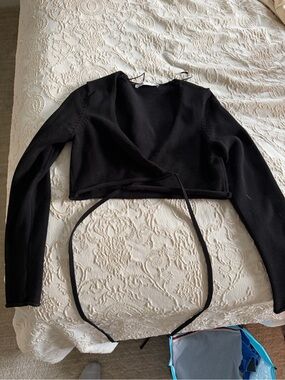 Zara Black Long-Sleeve Wrap Crop Top